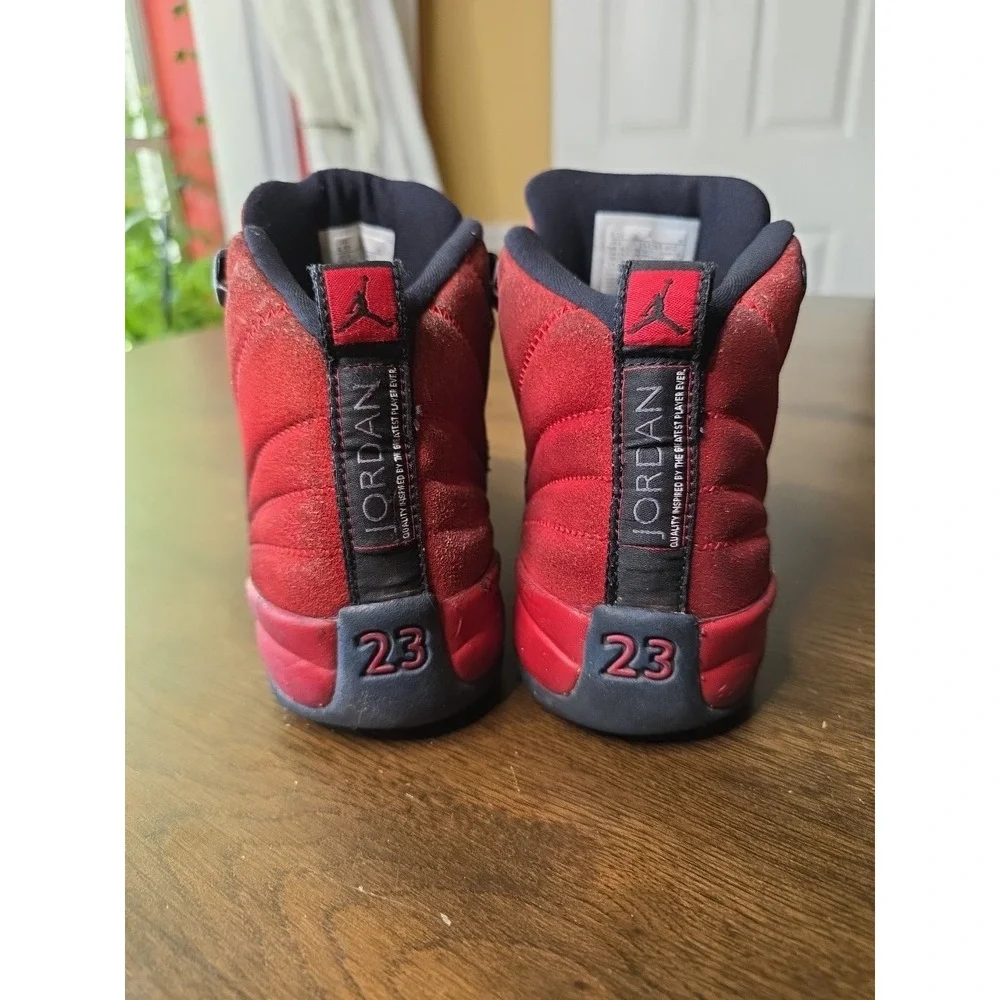 Nike Air Jordan 12‎ Retro Reverse Flu Game Shoes Youth 4.5 Red 153265-602 F1